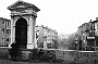 Gennaio 1986. Una devota a Ponte Molino